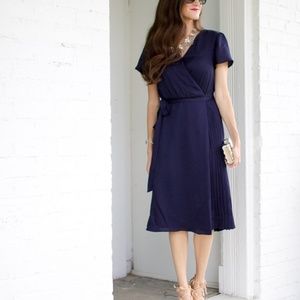 Banana Republic Navy Pleated Wrap Dress Size Medium